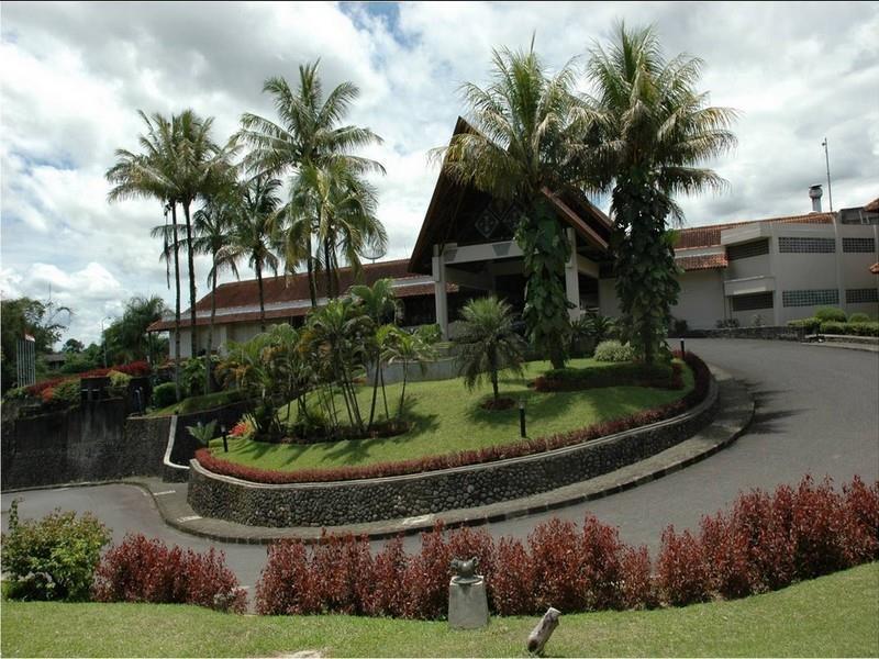 Hotel Pusako Bukittinggi Exterior photo